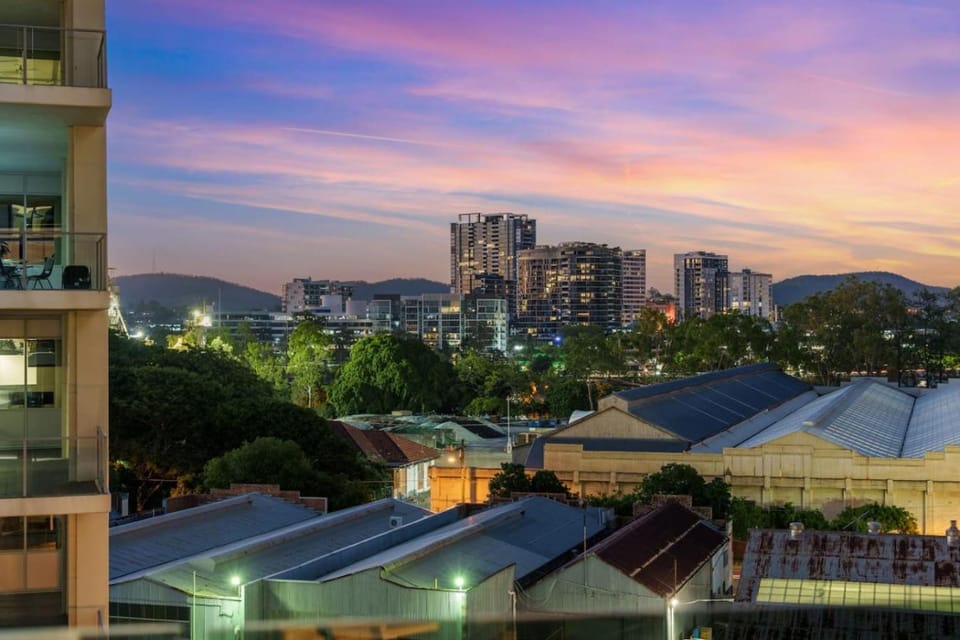 Zen Suite Cozy 1 Bedroom with 2 Beds Spa Pool Gym Sauna Apartment in Brisbane City