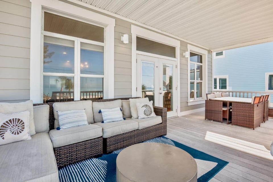 Heavenly Sunset House in Bradenton Beach