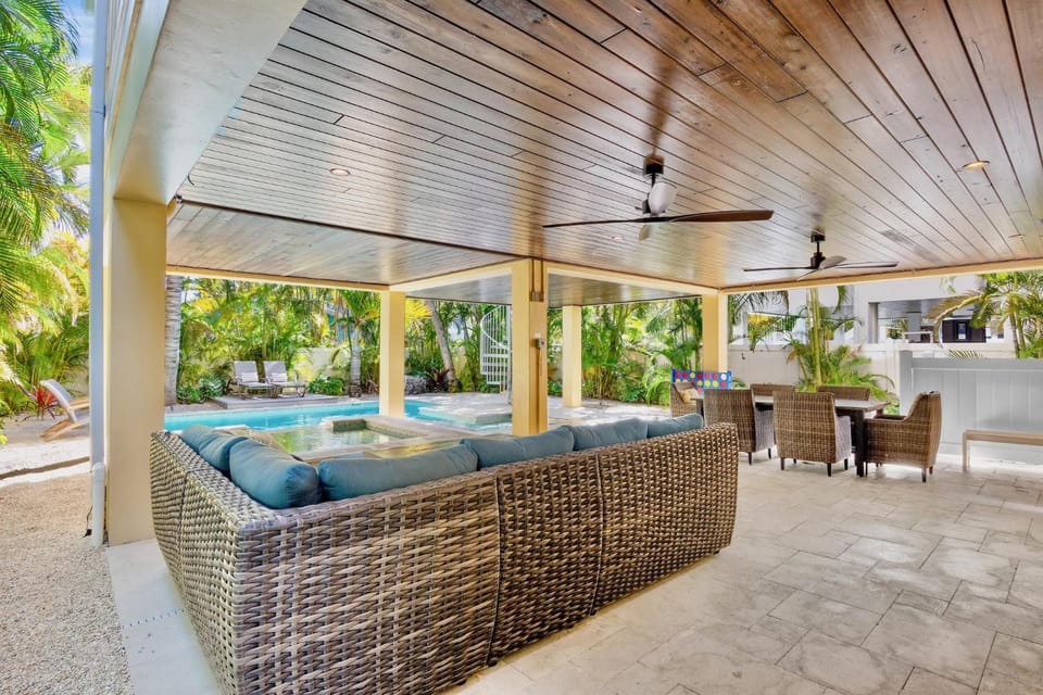 The Oasis at Palmetto House in Anna Maria Island