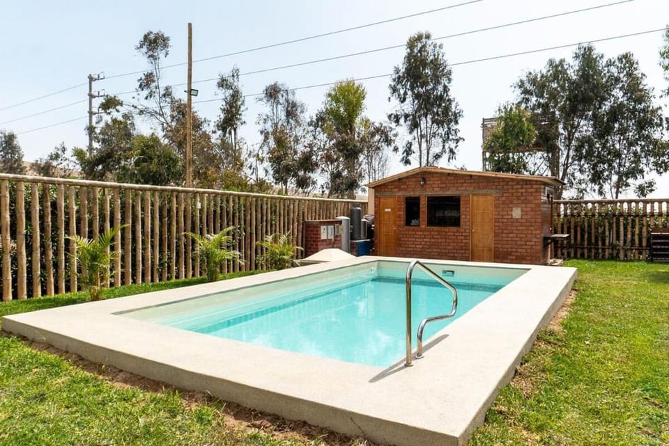 Swimming pool, Swimming pool