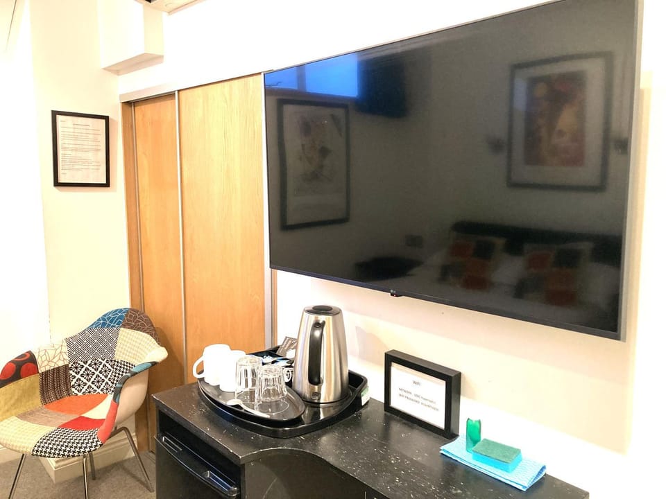 NELL GWYNN HOUSE - Hotel Style POD Room 68 Hotel in City of Westminster