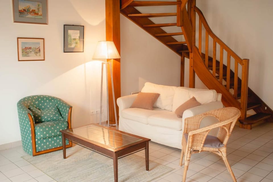 Domaine privé pour 28 personnes avec piscine chauffée House in Nouvelle-Aquitaine