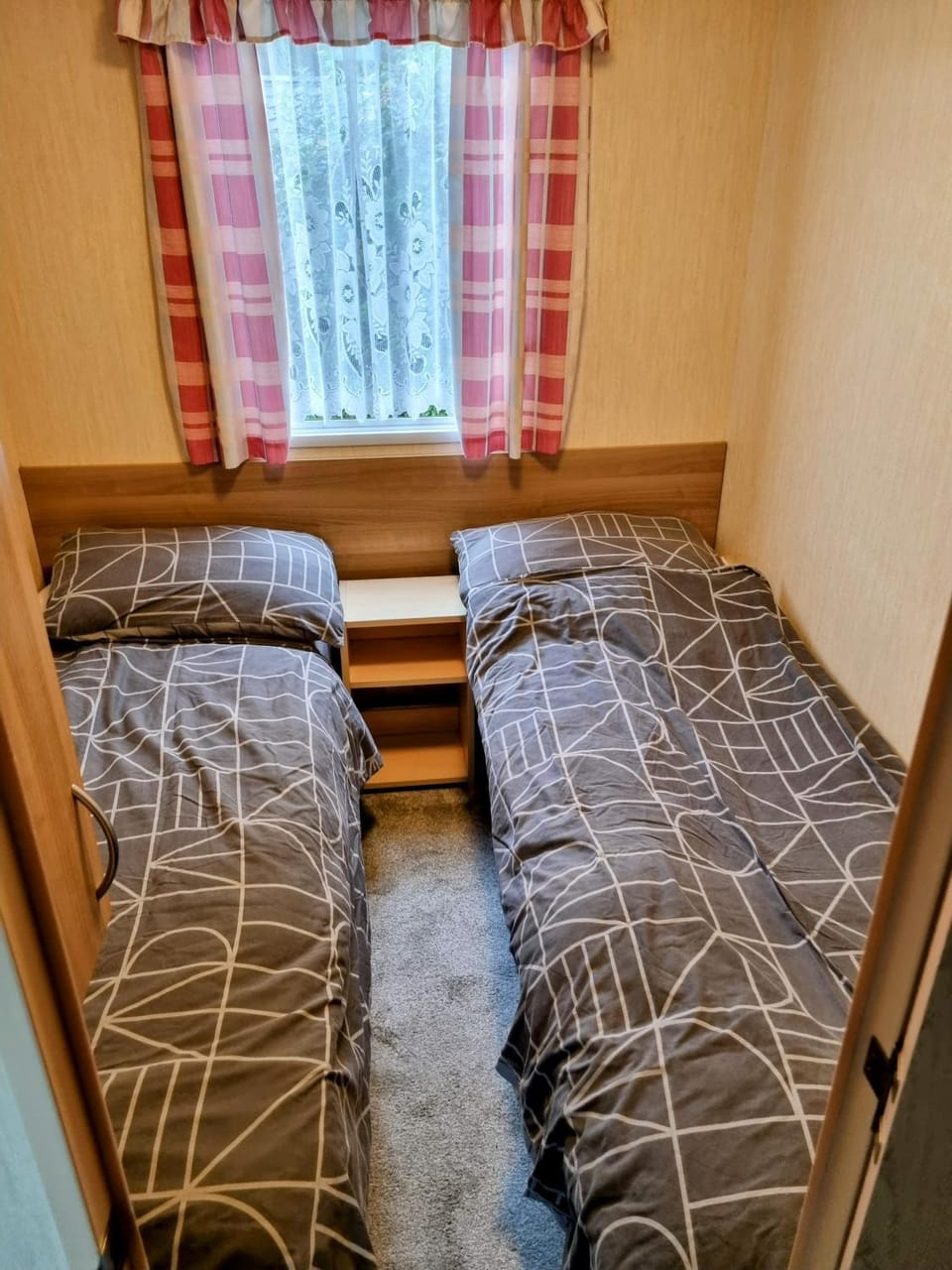 Homely caravan at Weymouth Bay House in Weymouth