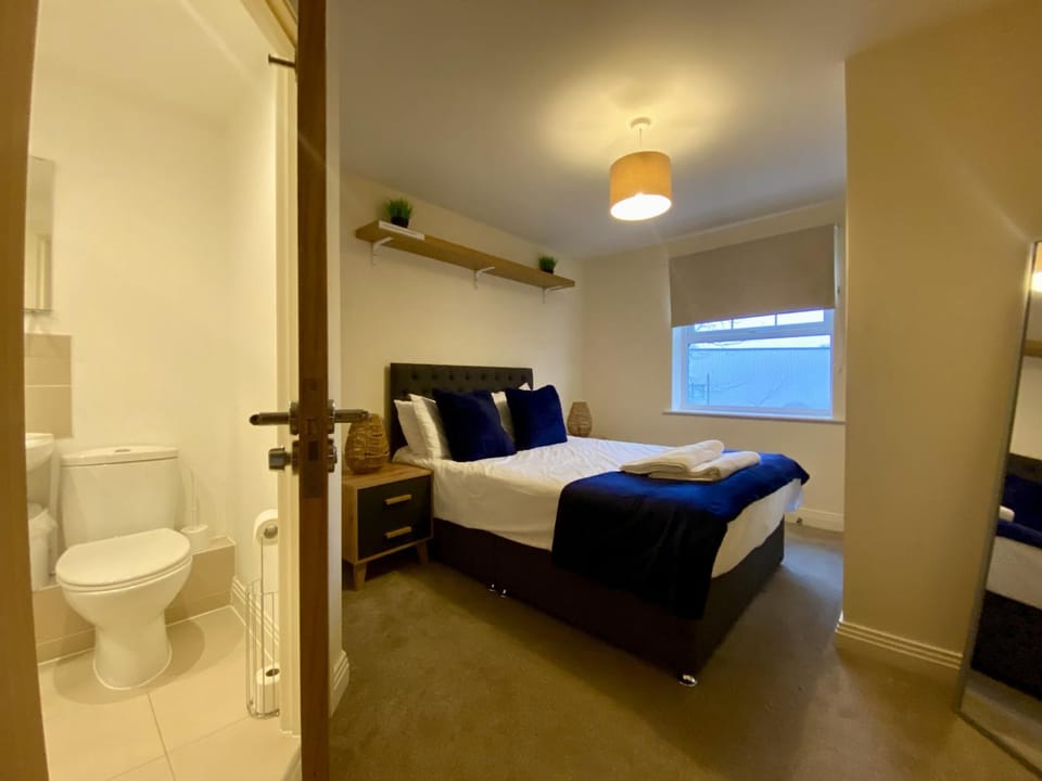 Wokingham Stylish Two Bedroom Apartment Apartment in Wokingham