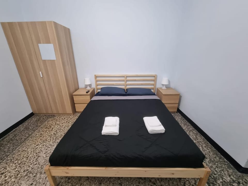 Affittacamere - Uddin House Bed and Breakfast in Genoa