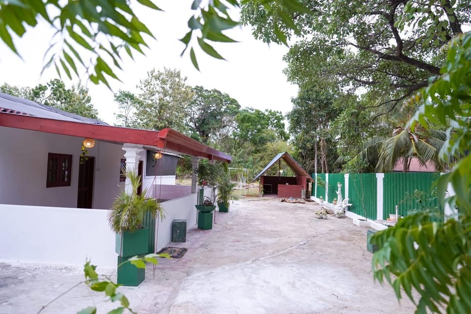 The Garlic Lodge Nature lodge in Dambulla