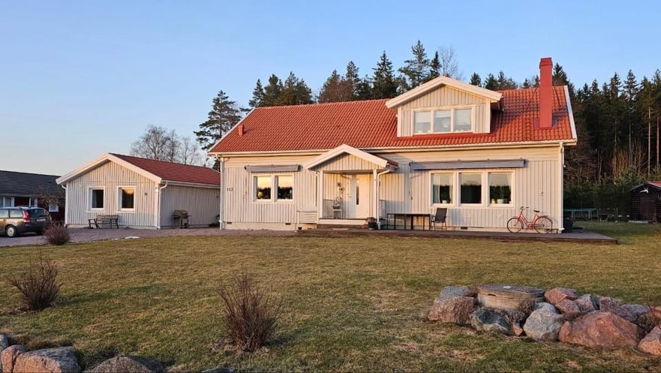 Property building, Spring, Garden view