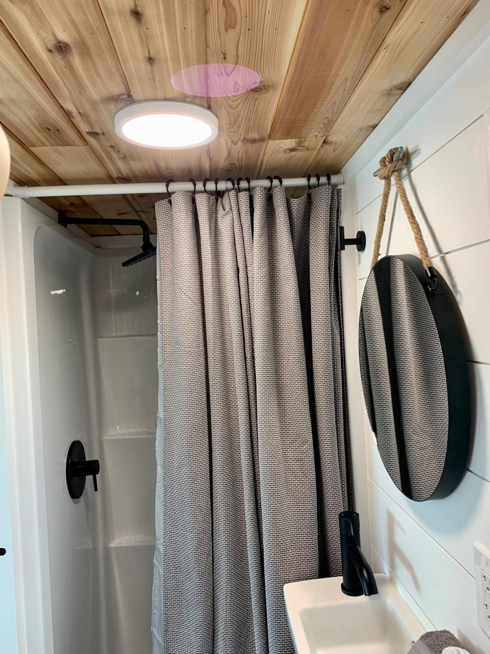 The Eagle’s View (Tiny Home 4) House in Bellevue