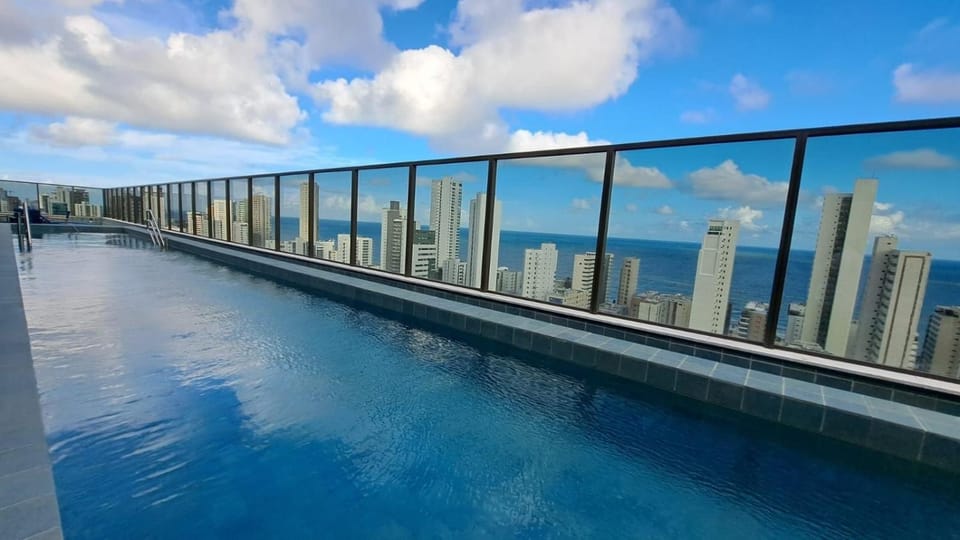Flat no Icon Design Living Boa Viagem por Yolo House in Recife