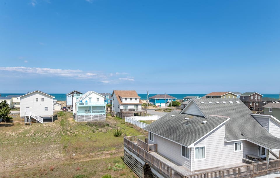 Where Dreams Take Flight - KH MP 2.5, Ocean View, Beach 160 Yds, Pool, Hot Tub, Flex Stays House in Kitty Hawk