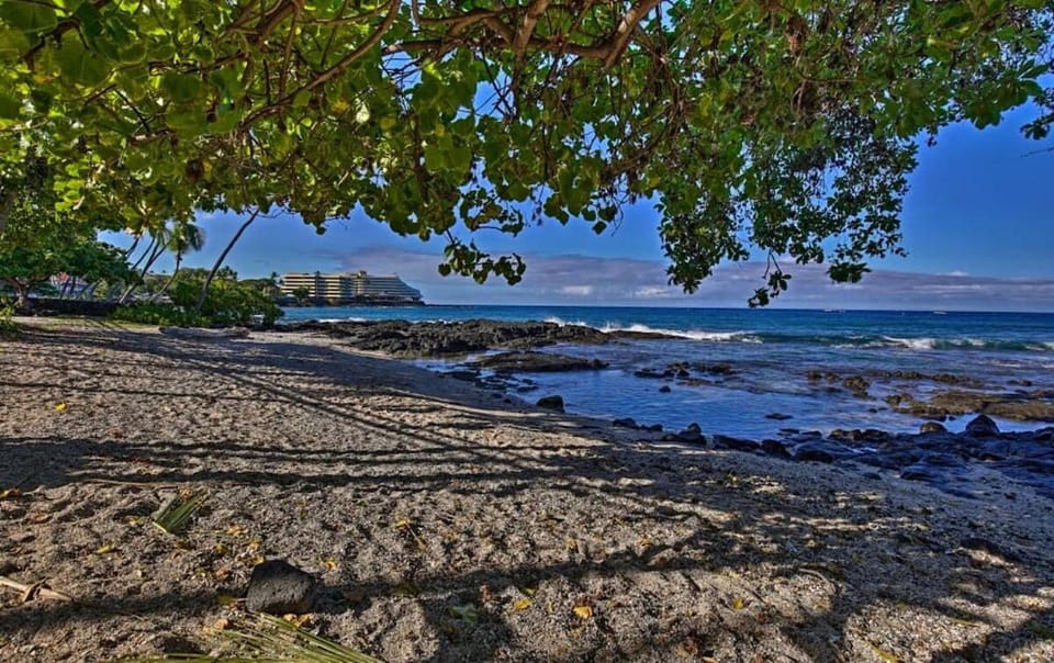 IRONMAN AVAILABLE-Due to Cancellation-OceanView STUDIO-Vacation Condos in Kona Apartment in Holualoa