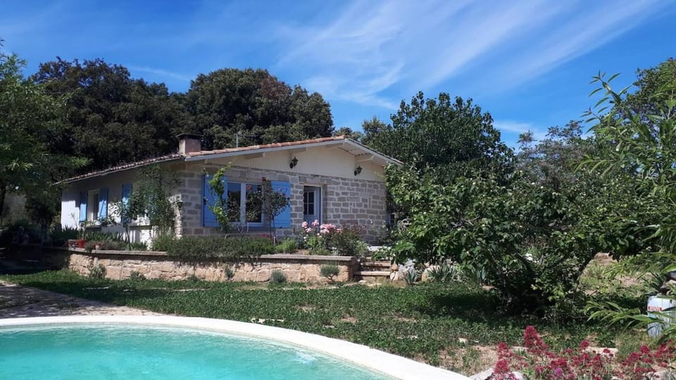 Mas-Maisonnette à proximité de Montpellier et de la mer, au milieu de la nature House in Occitanie