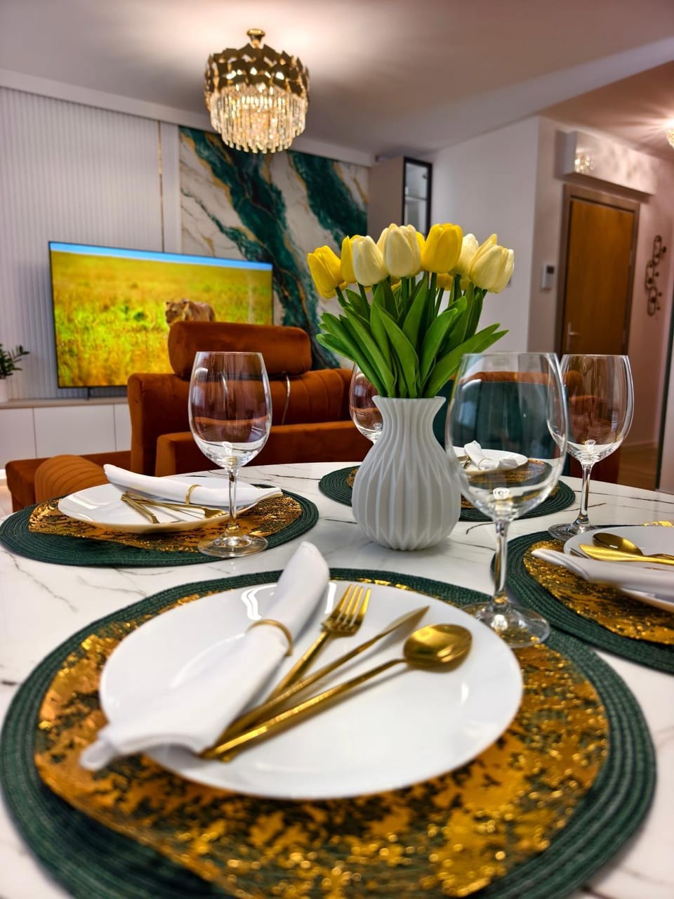 Central ART Deluxe Apartment 2 - Private Parking Apartment in Timisoara