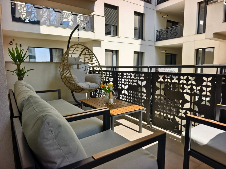 Central ART Deluxe Apartment 2 - Private Parking Apartment in Timisoara