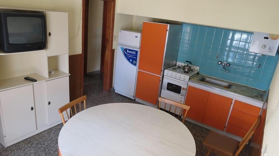 Kitchen or kitchenette, oven, stove