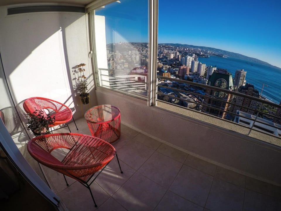 Balcony/Terrace, City view, Sea view, Street view