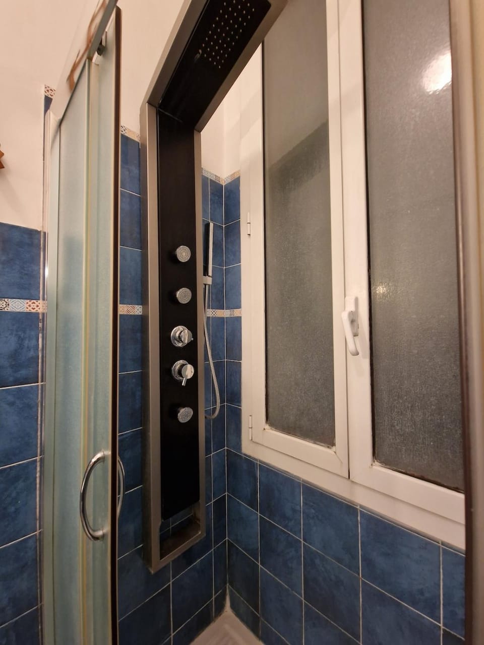 Cozy house near train station, walking distance from old town and Bologna Exhibition Centre Apartment in Bologna