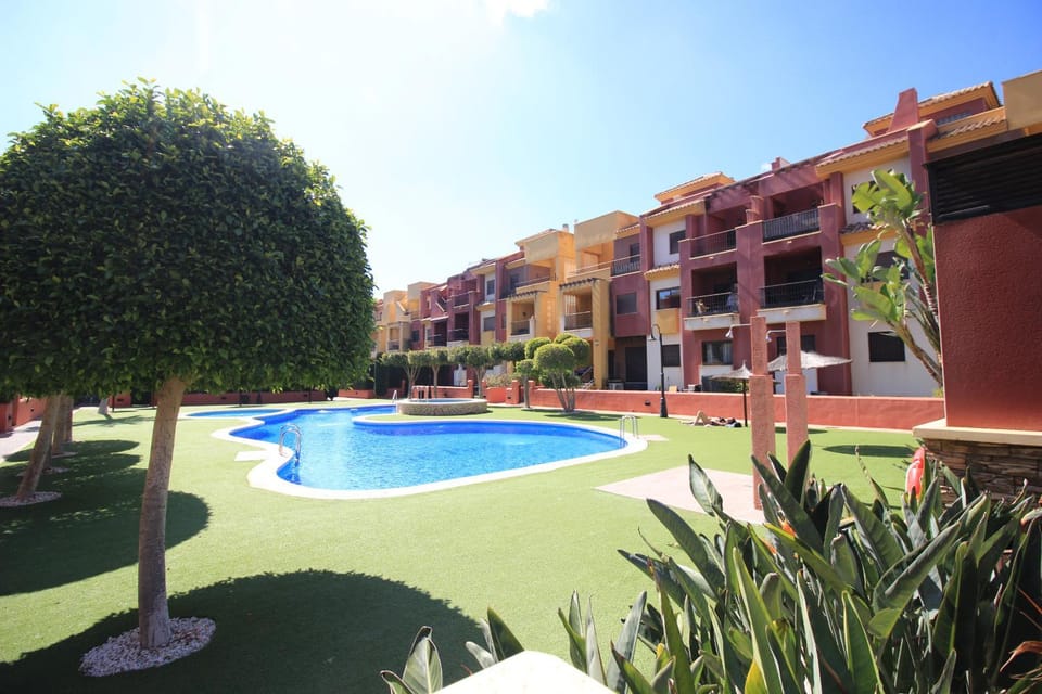 Garden, Swimming pool