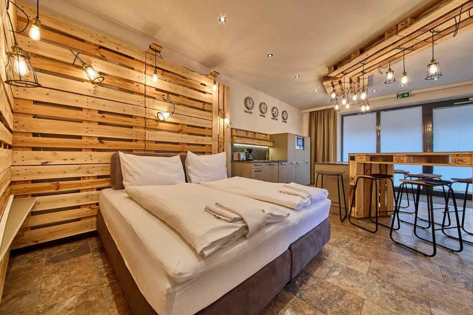 Kitchen or kitchenette, Living room, Photo of the whole room, Seating area, Dining area