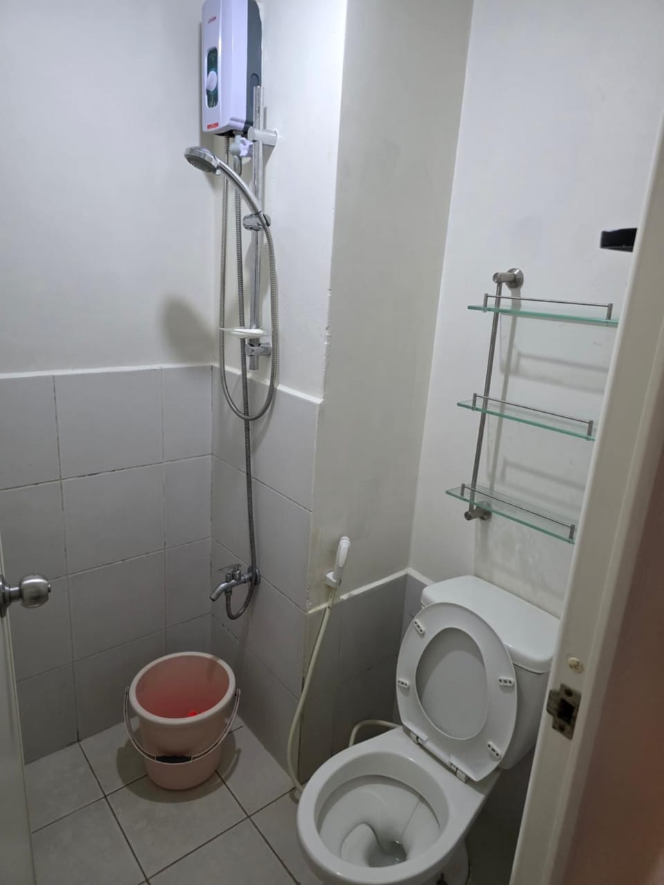 Shower, Toilet, Bathroom