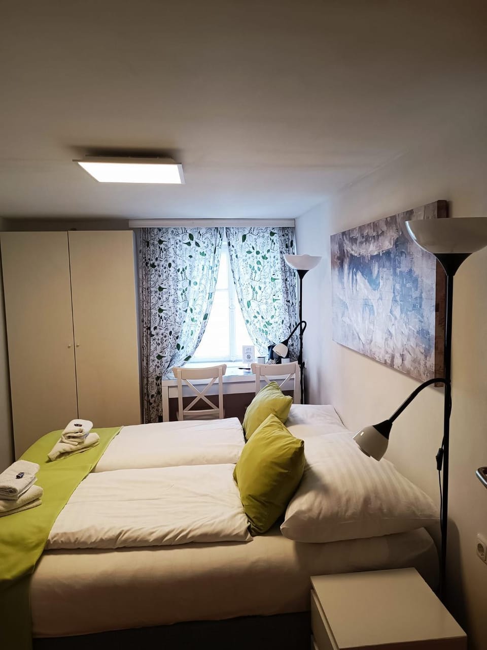 Photo of the whole room