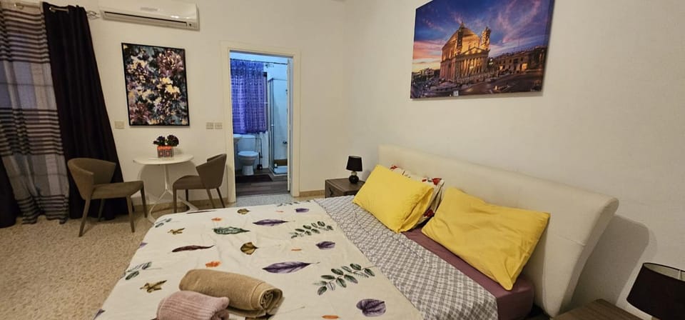 Bed, Bathroom, Bedroom