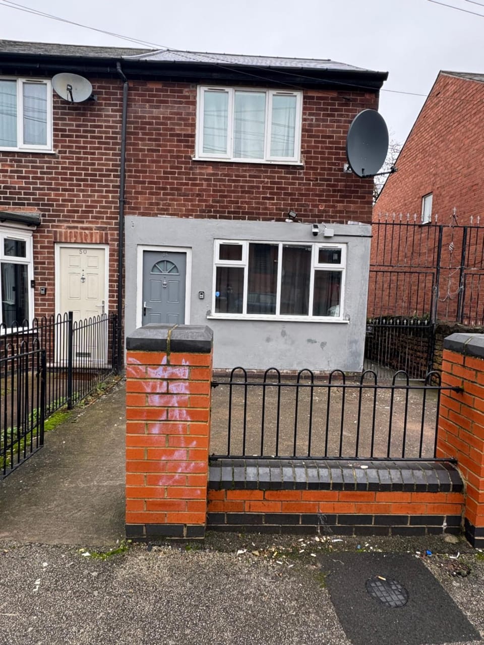 Property building, Facade/entrance