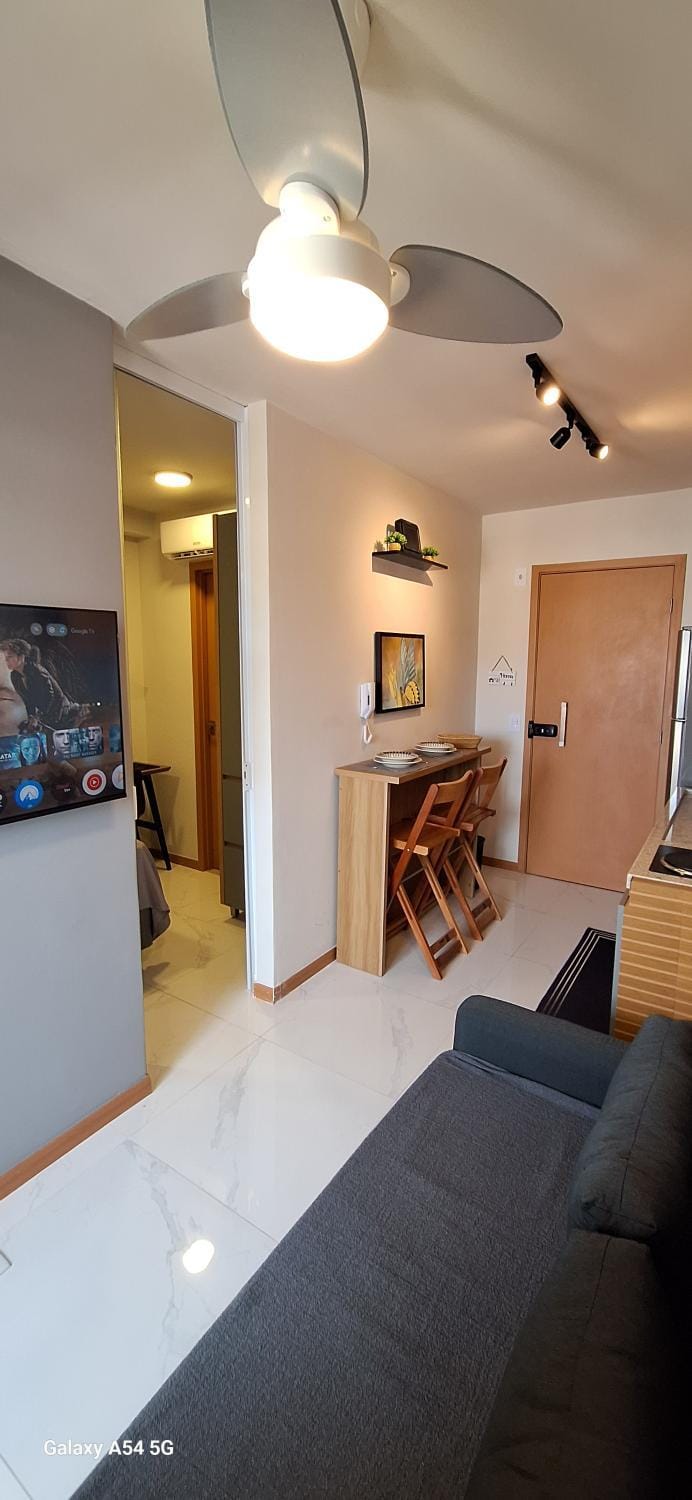 Kitchen or kitchenette, Seating area, Dining area