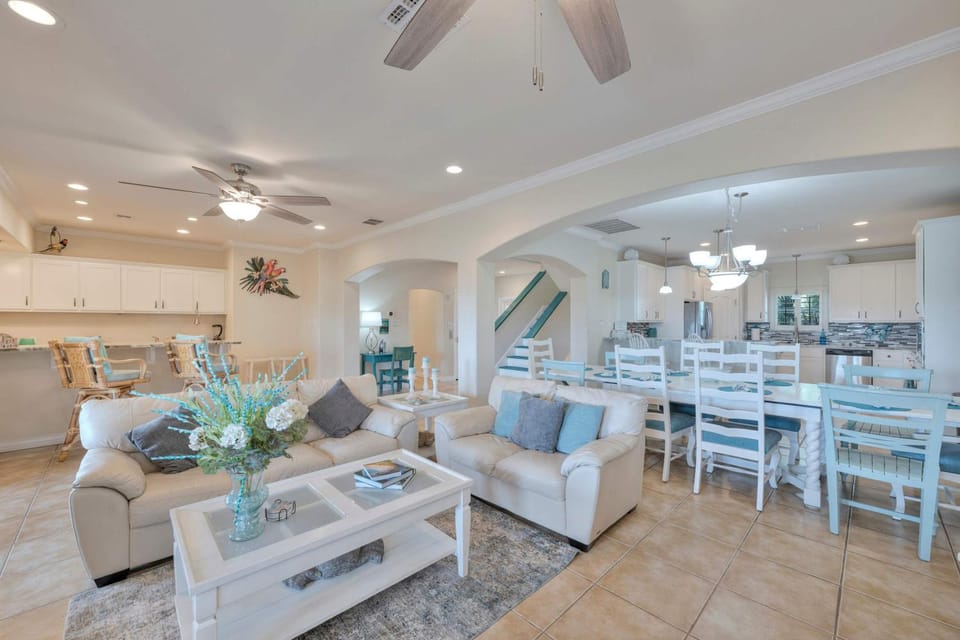 Sunrise Beach Villa Beach View Big Balconies House in Port Aransas