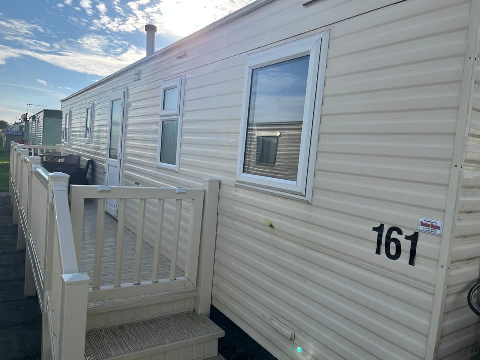 Luxury Seaview Retreat 8 berth beds made up for arrival FREE WIFI Apartment in Ingoldmells