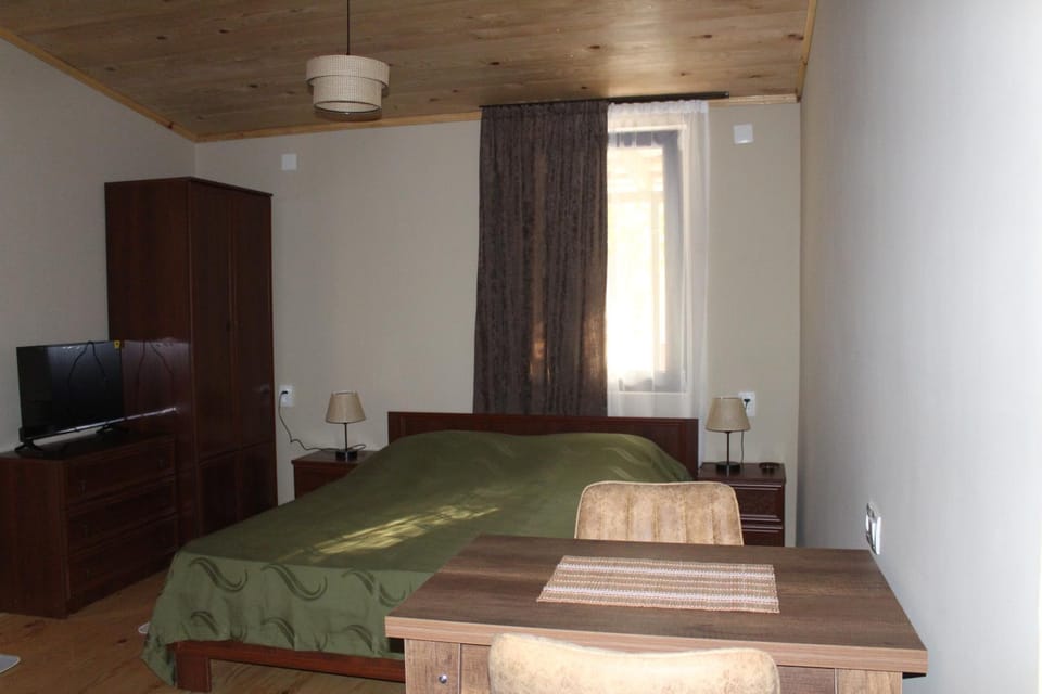 Family hotel in Racha Manilo-Manilo საოჯახო სასტუმრო რაჭაში Vacation rental in Georgia