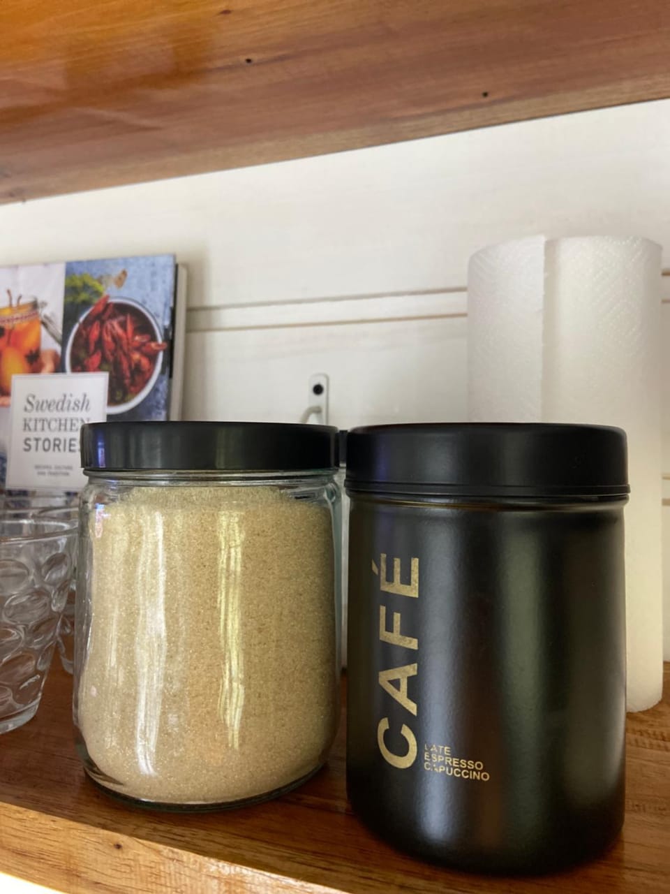 Kitchen or kitchenette, Food and drinks, Breakfast, kitchen