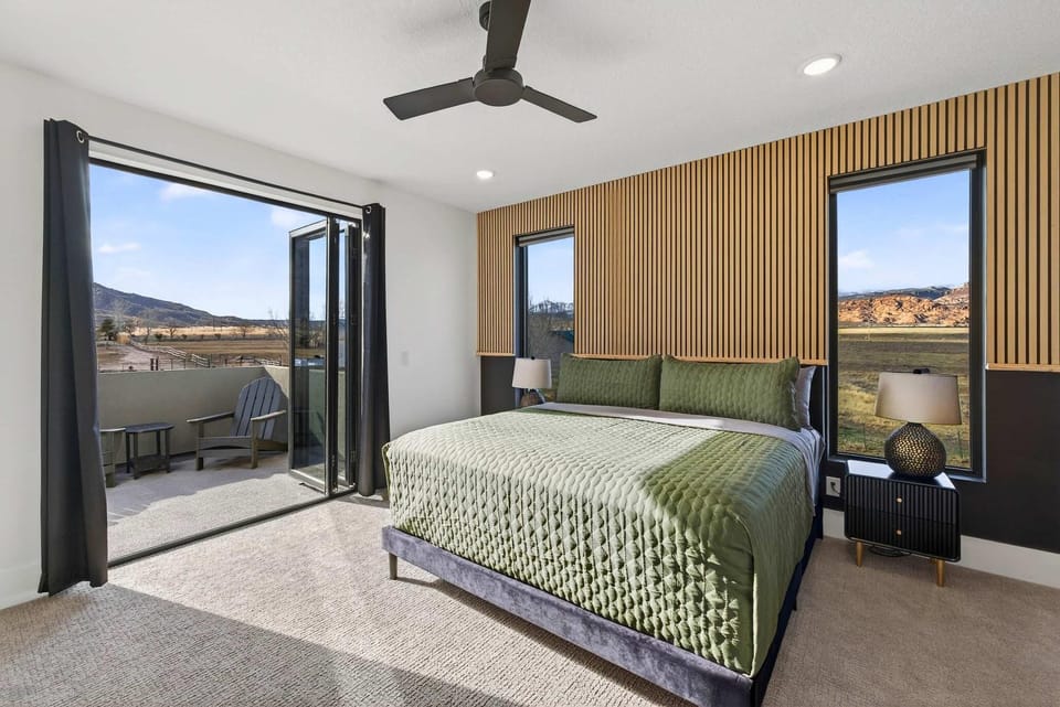 New Modern Luxury at Copper View Moab House in Spanish Valley