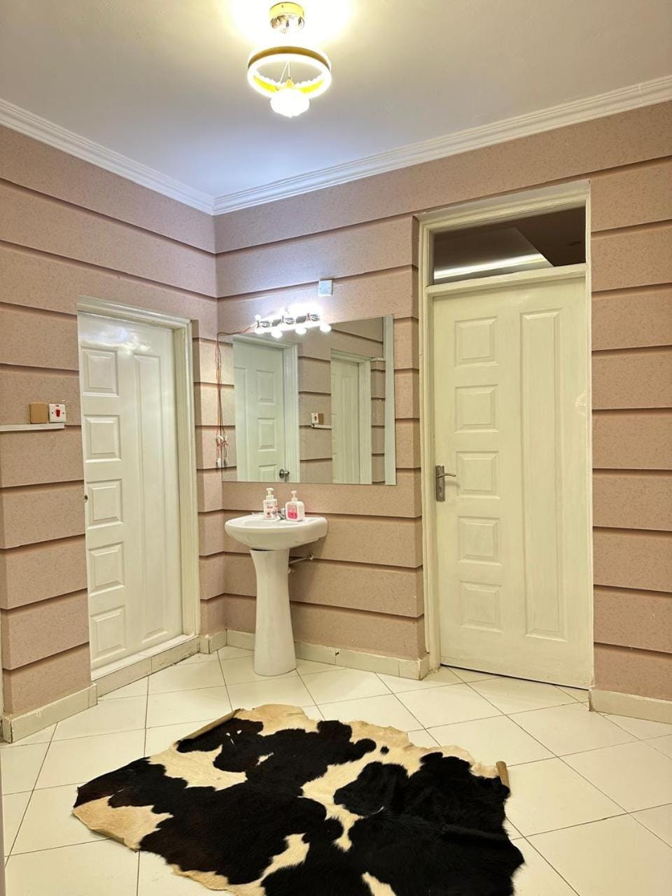 LuX EXECUTIVE 2 BEDROOM Apartment in Kenya