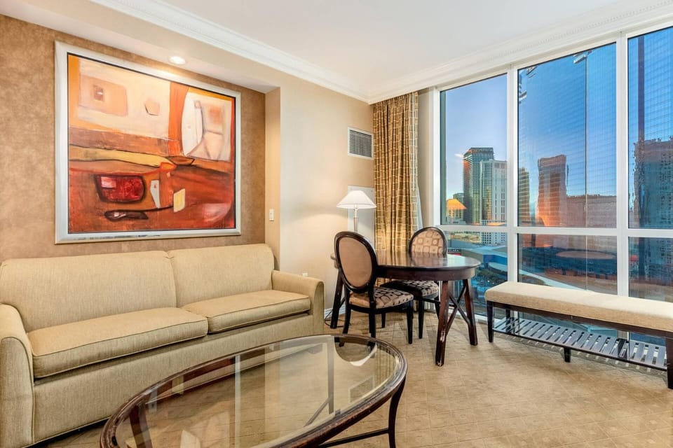 The Signature at MGM Grand private studios for 6 Apartment hotel in Las Vegas Strip