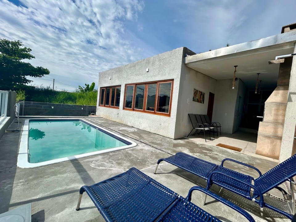 Martin de Sá - 800 metros da Praia House in Caraguatatuba