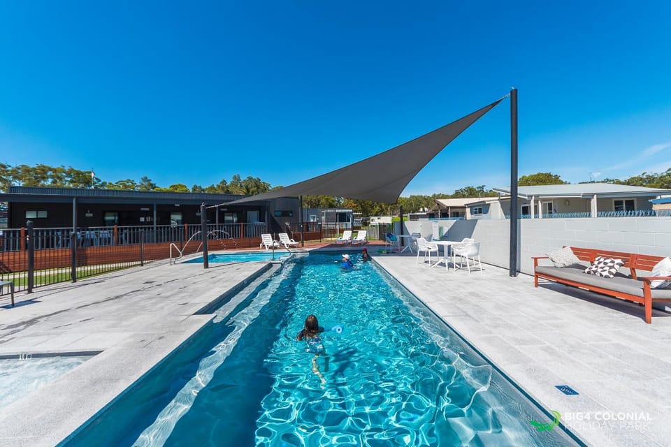 Swimming pool, Swimming pool