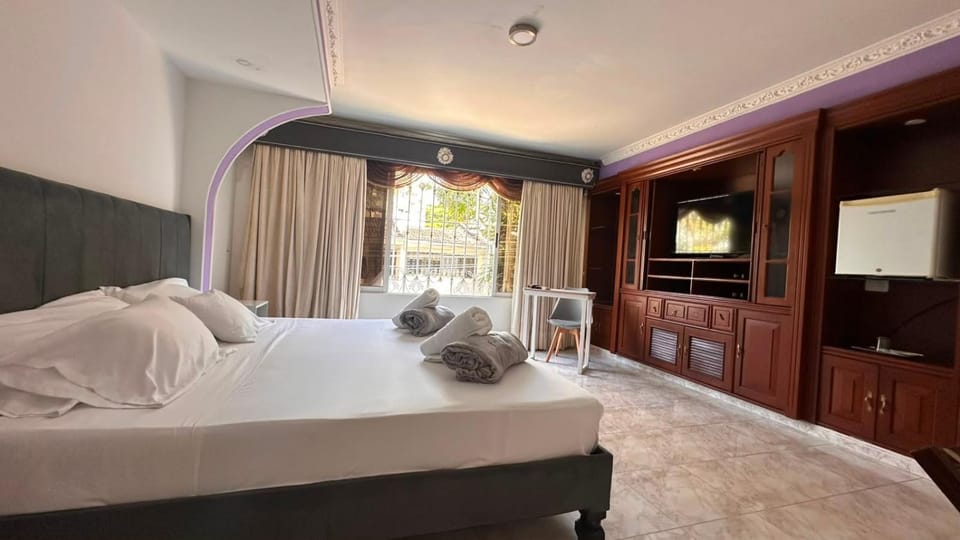 Hotel Casa Sharon Bed and Breakfast in Cali