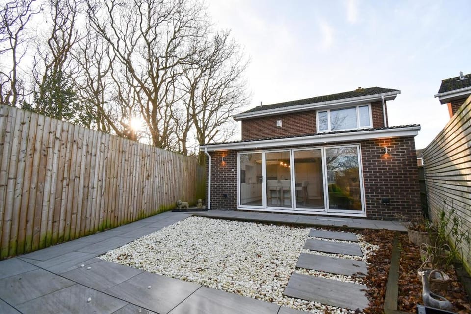 Modern Luxury Private Home House in Wirral