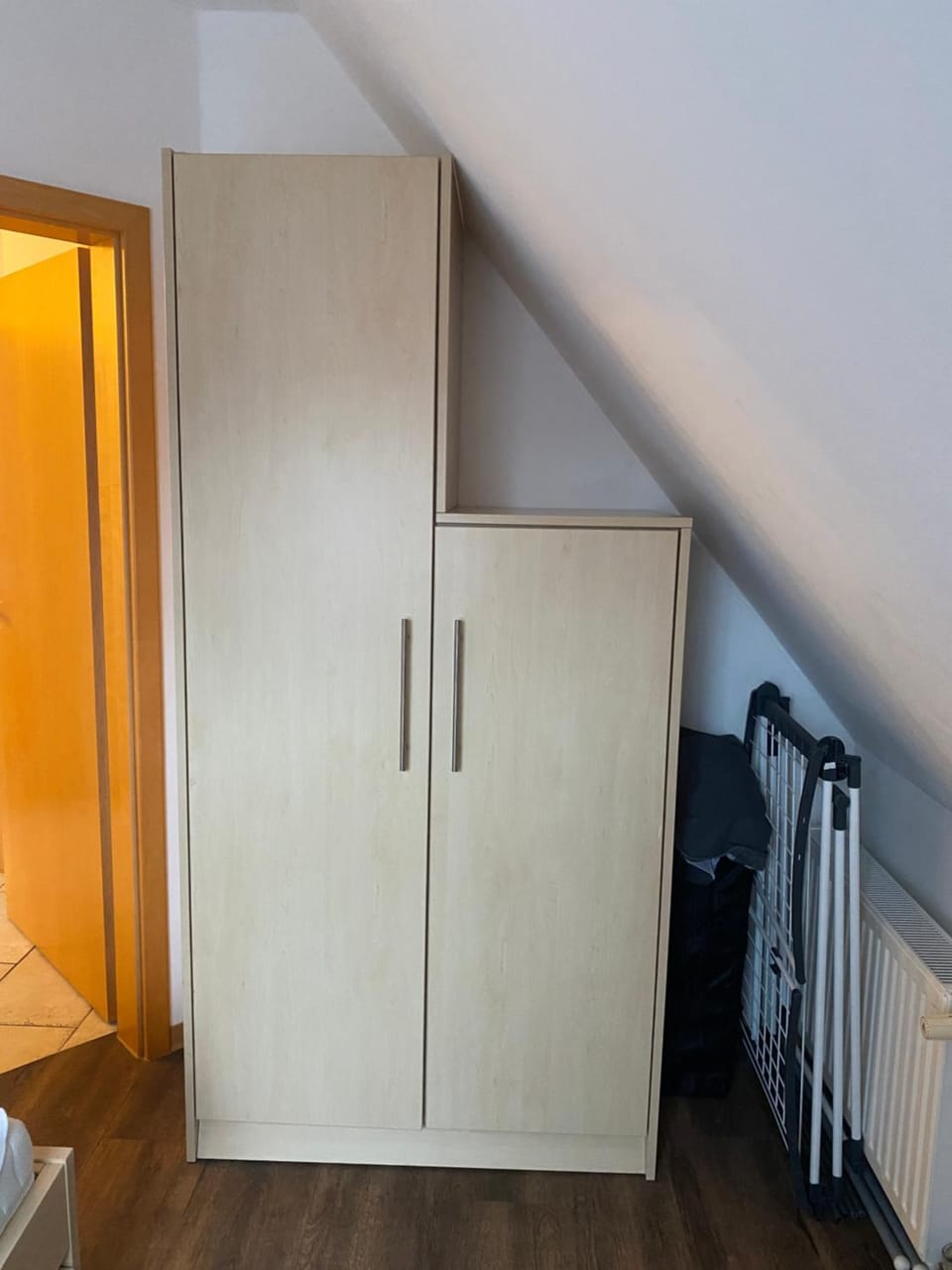 Bed, Photo of the whole room, wardrobe