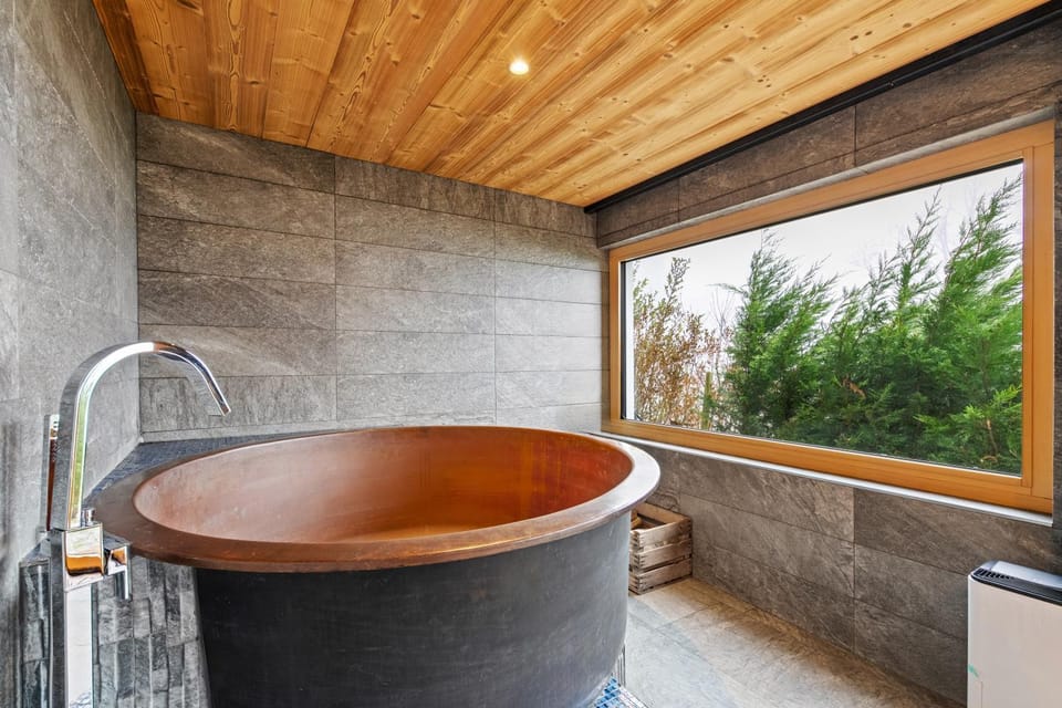 Bathroom, Spa and wellness centre/facilities, Bath