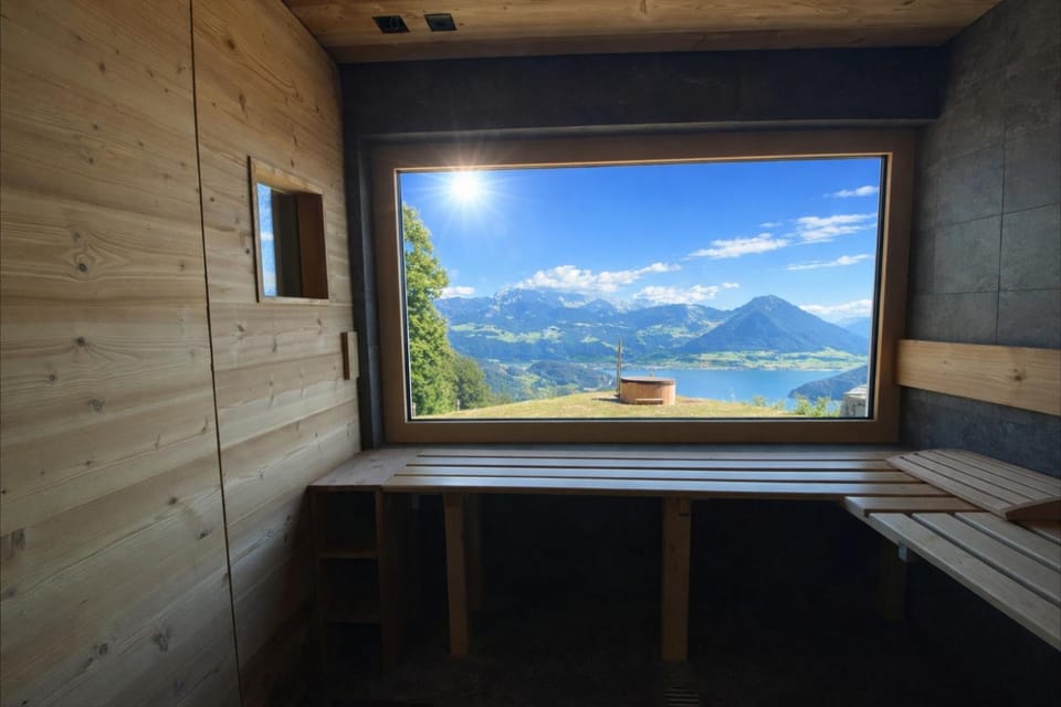 Natural landscape, Garden, Hot Tub, Sauna, Sauna, Lake view, Mountain view