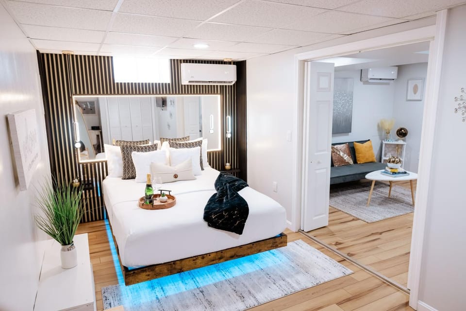 Bed, Bedroom
