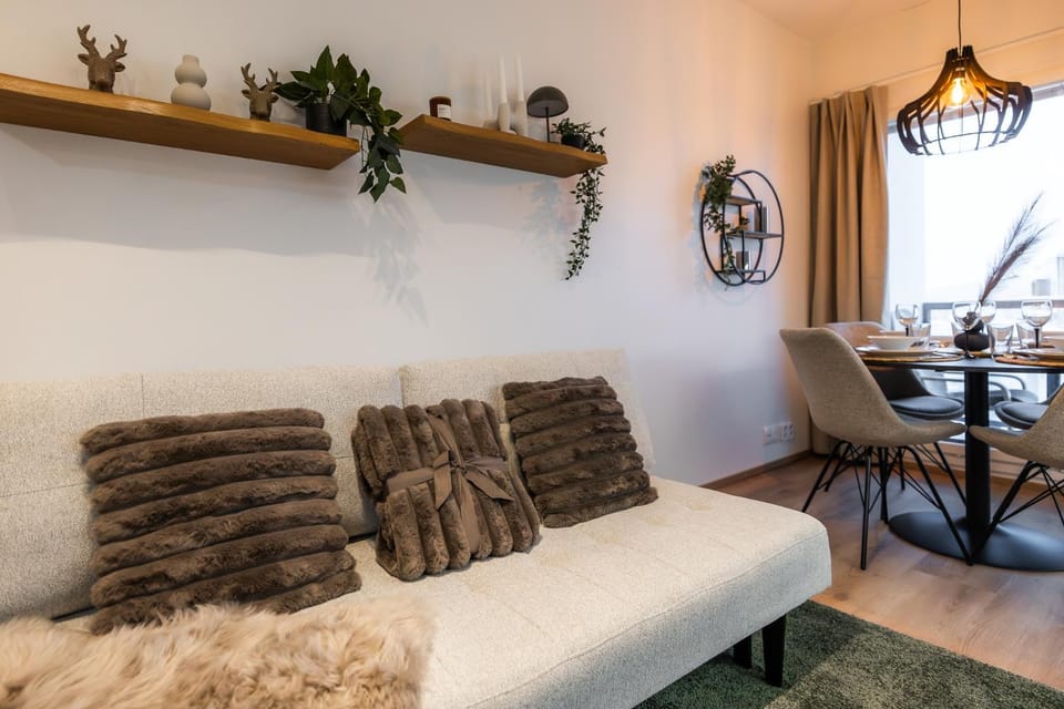 Nordic City Studio - Brand New - Top Floor - Downtown - Fast Wifi Apartment in Rovaniemi
