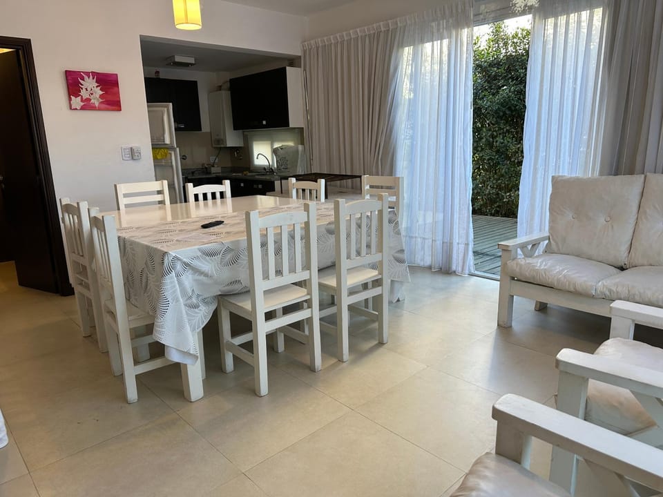 Departamento Duplex cerca centro pinamar Apartment in Pinamar