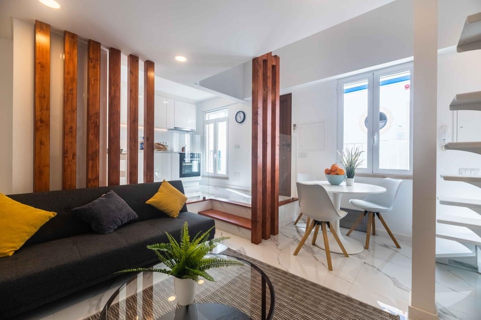 Kitchen or kitchenette, Living room