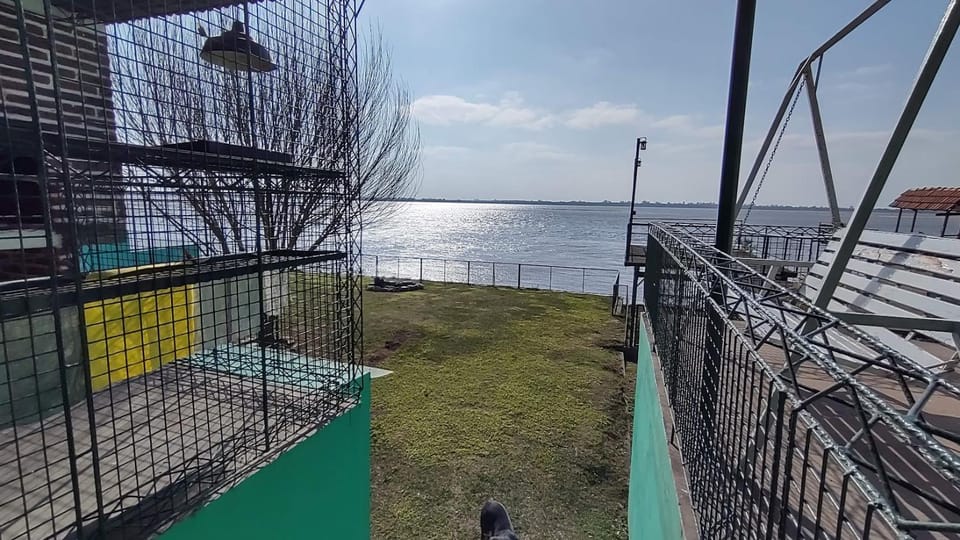 Casa frente al Rio Paraná House in Parana