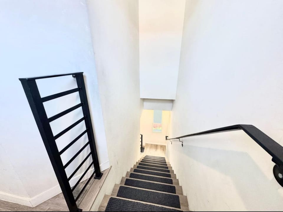 Central Townhome 1 King 2 Queen Beds Zoo DT North Park Apartment in San Diego
