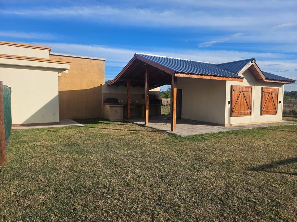 Las Nietas de Domselaar l House in Buenos Aires Province