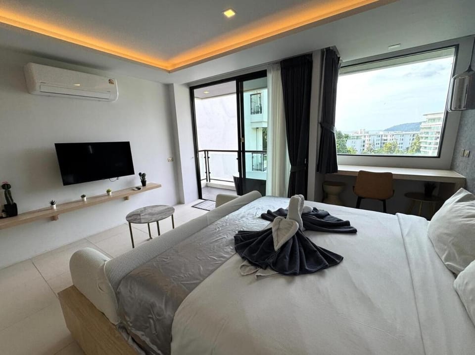A Taste of Utopia -Modern Phuket Retreat with Jacuzzi Apartment in Phuket